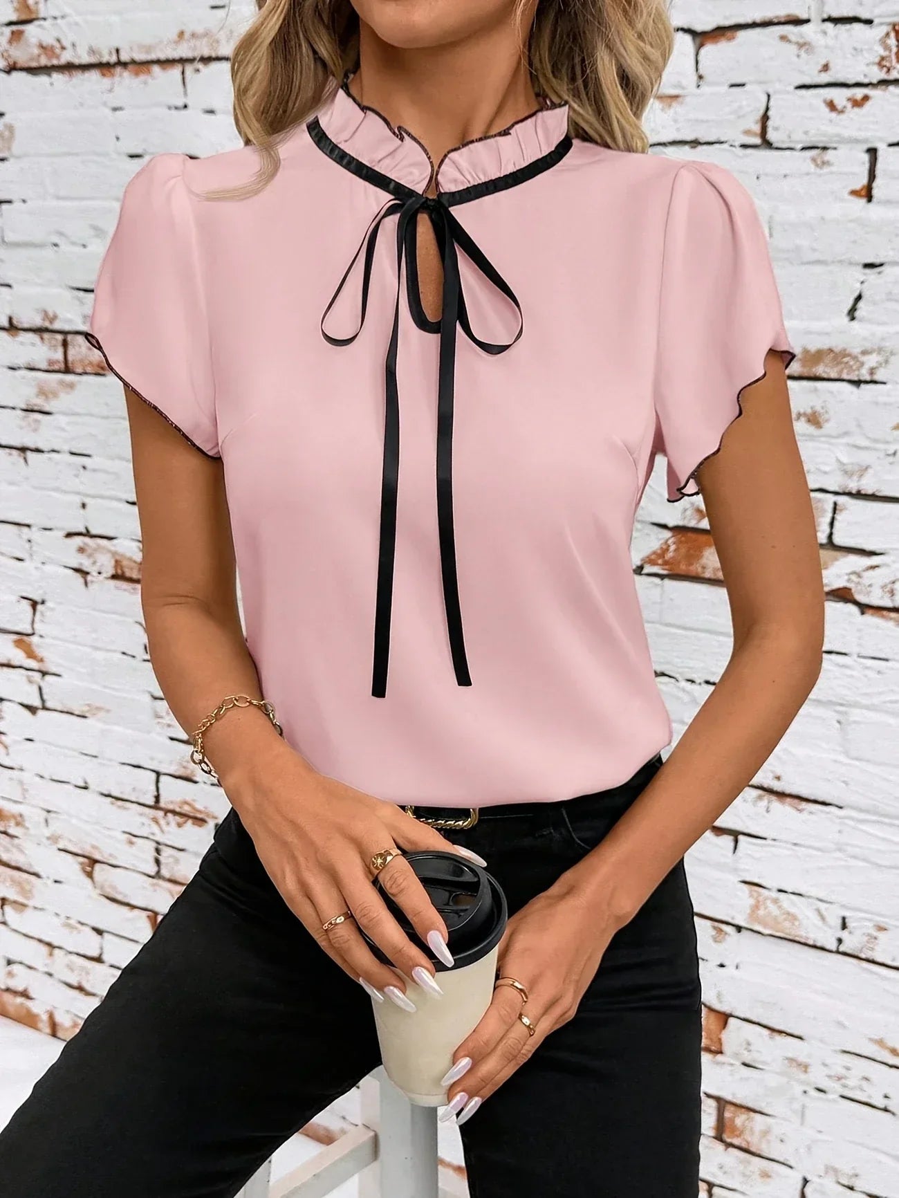 ROSEMARY | BLOUSE À MANCHES VOLANTES ÉLÉGANTES